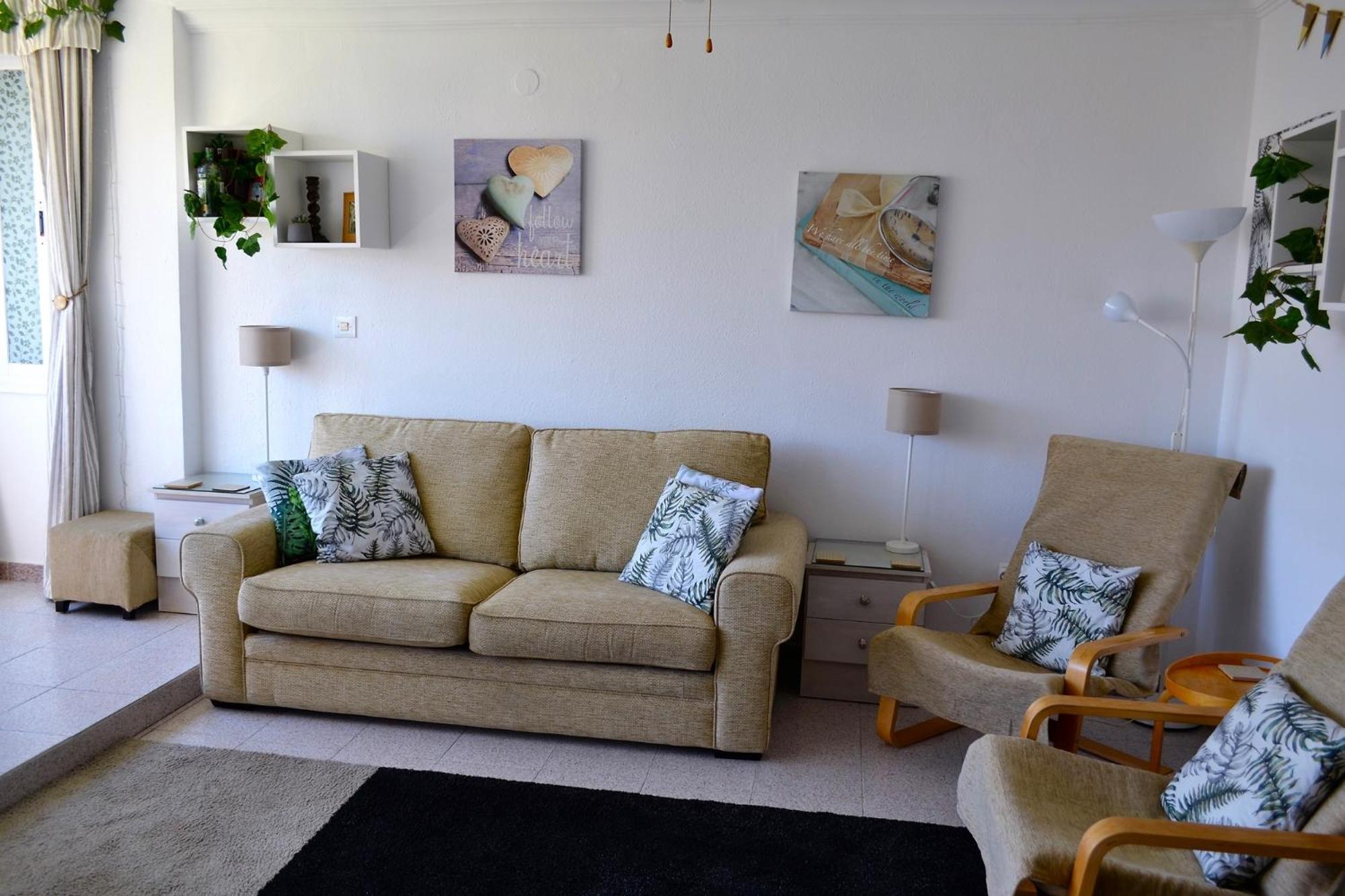 Spacious 1 Bedroom Apartment, Beach Front, Torrox Costa 외부 사진