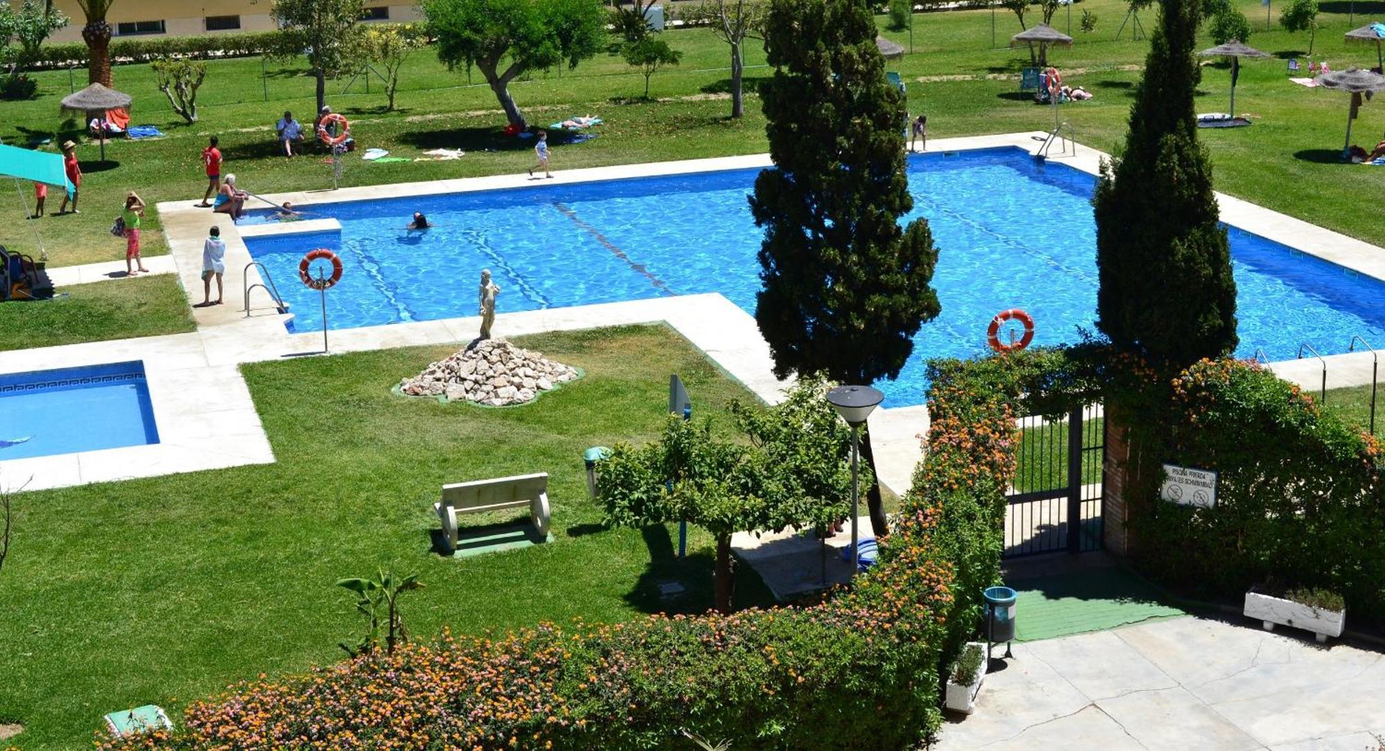 Spacious 1 Bedroom Apartment, Beach Front, Torrox Costa 외부 사진